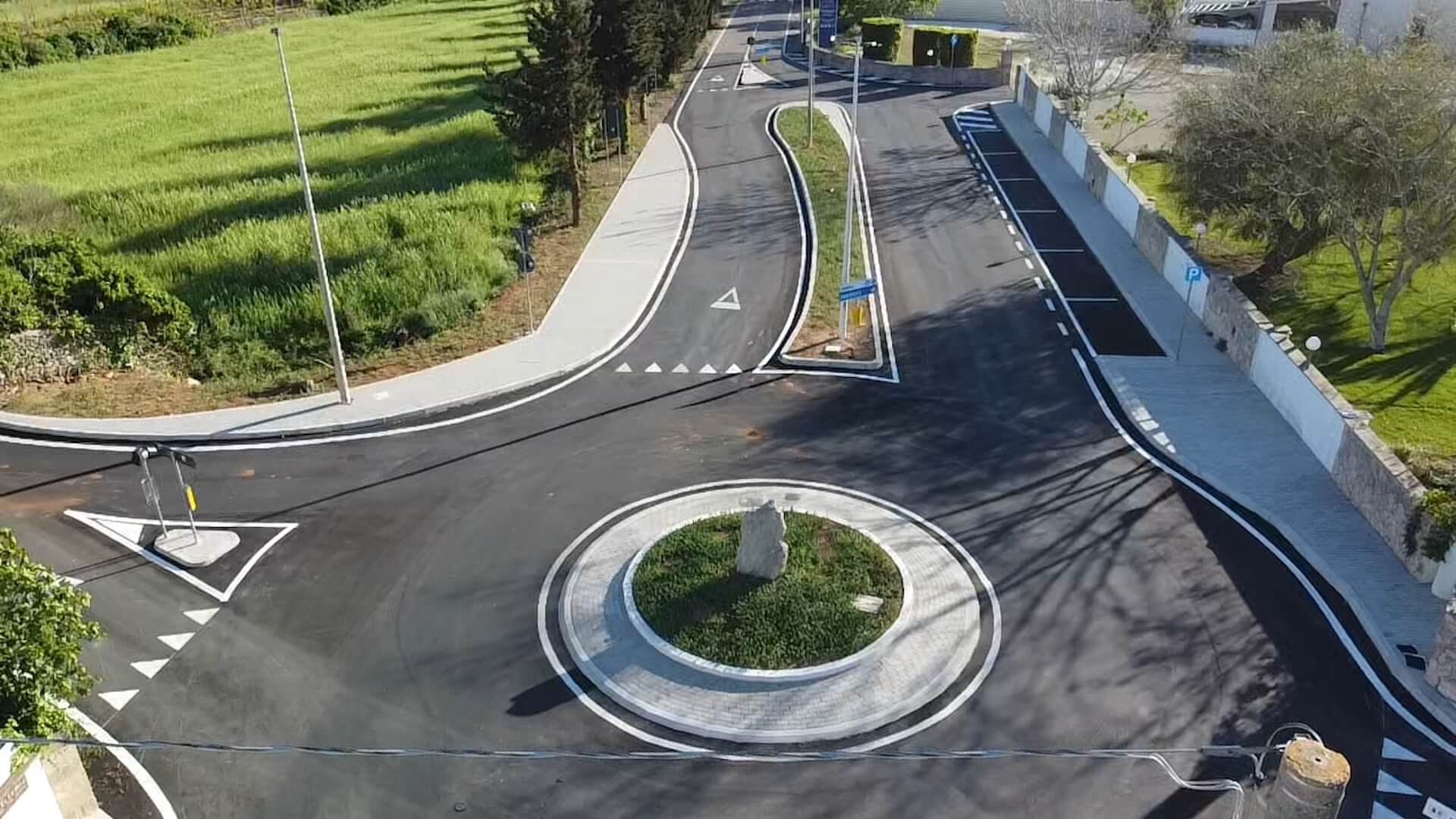 Movimento terra · Carpenteria · Opere edili, stradali e marittime